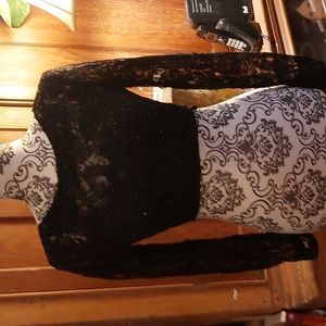 Beautiful dressy crop